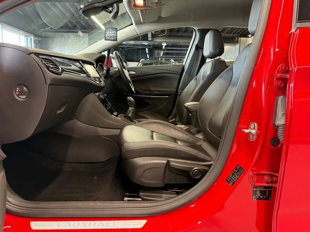 2018-vauxhall-astra-16cdti-elite-nav-110ps-sport-tourer-big-30