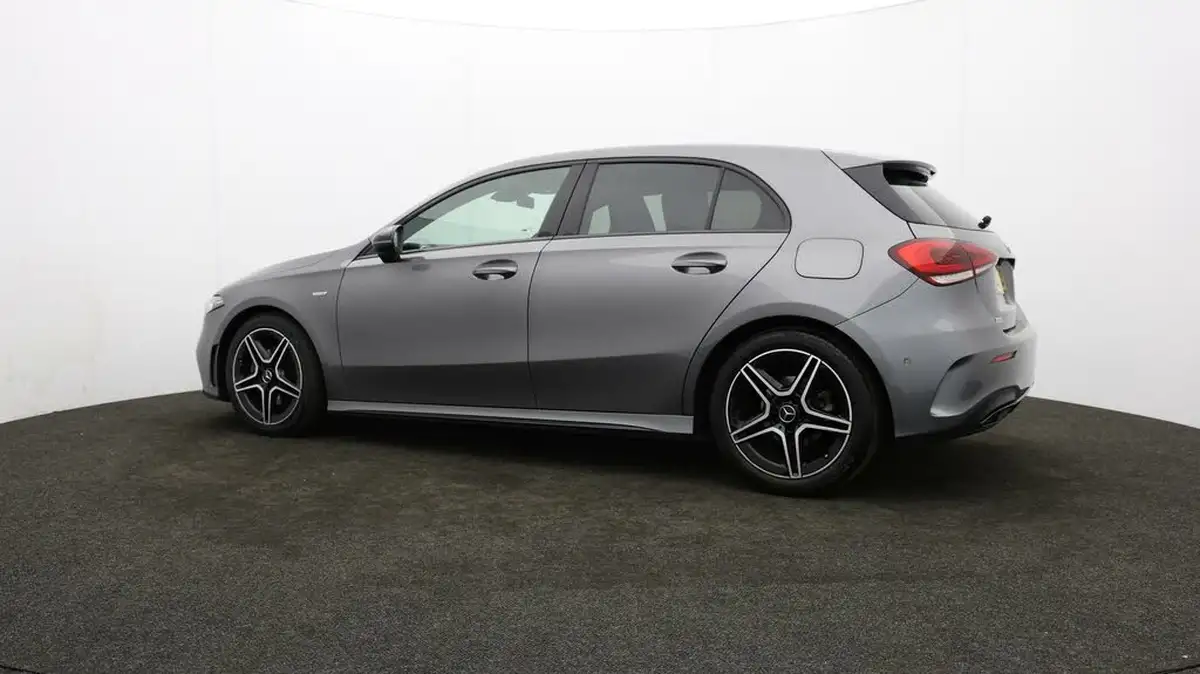 2022-mercedes-benz-a-class-13-a180-amg-line-executive-edition-hatchback-5d-7g-dct-big-72