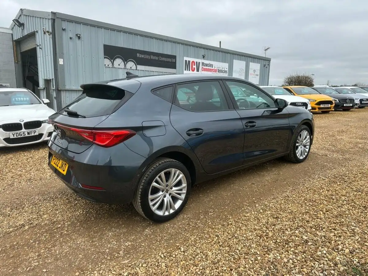 2022-seat-leon-10-tsi-evo-se-dynamic-hatchback-big-2