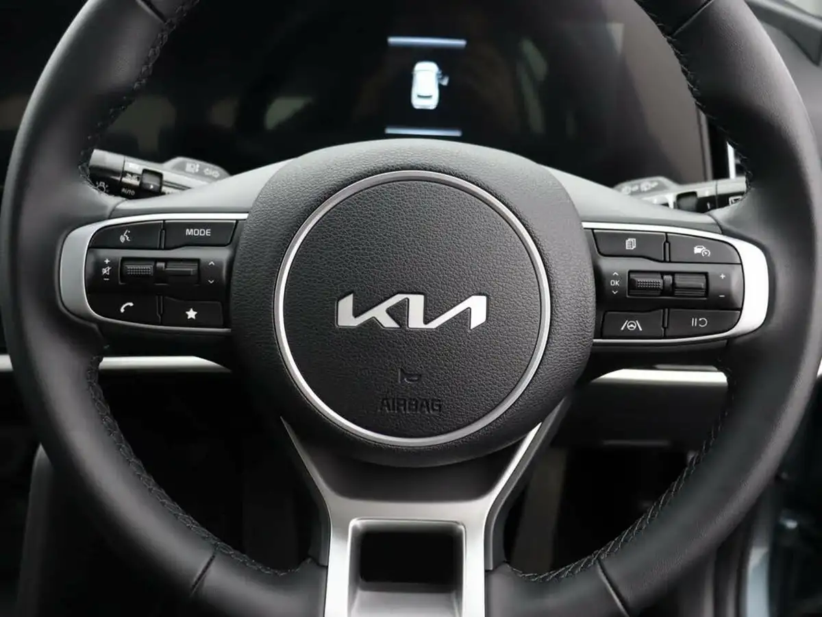 2025-kia-sportage-16-t-gdi-2-big-40