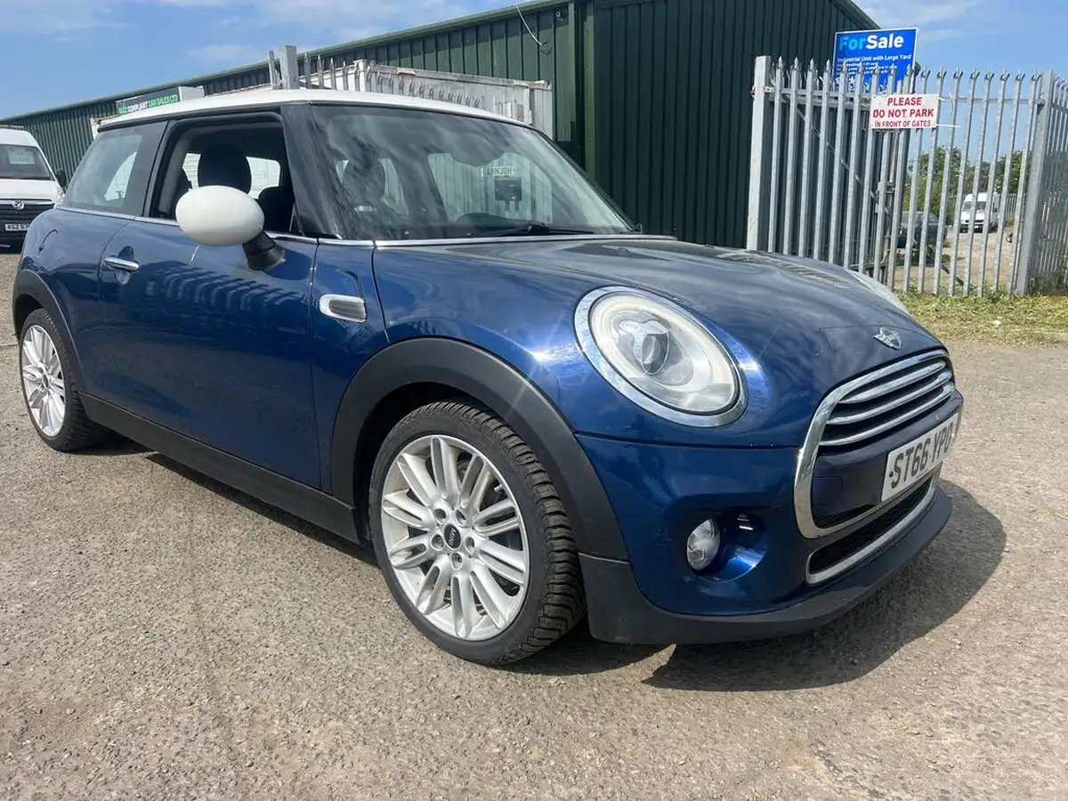 2016-mini-cooper-15td-cooper-d-ss-hatchback-3d-big-0