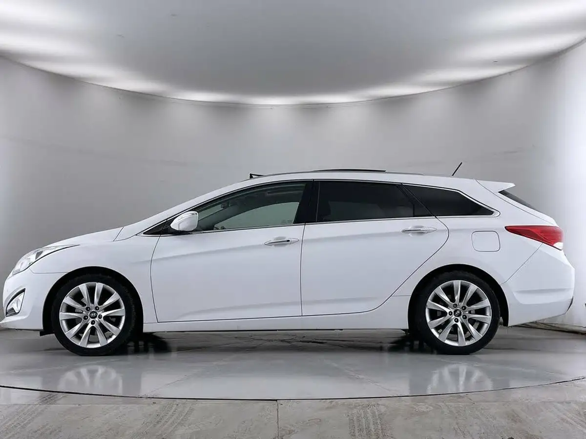 2014-hyundai-i40-17td-premium-136ps-estate-5d-auto-big-15