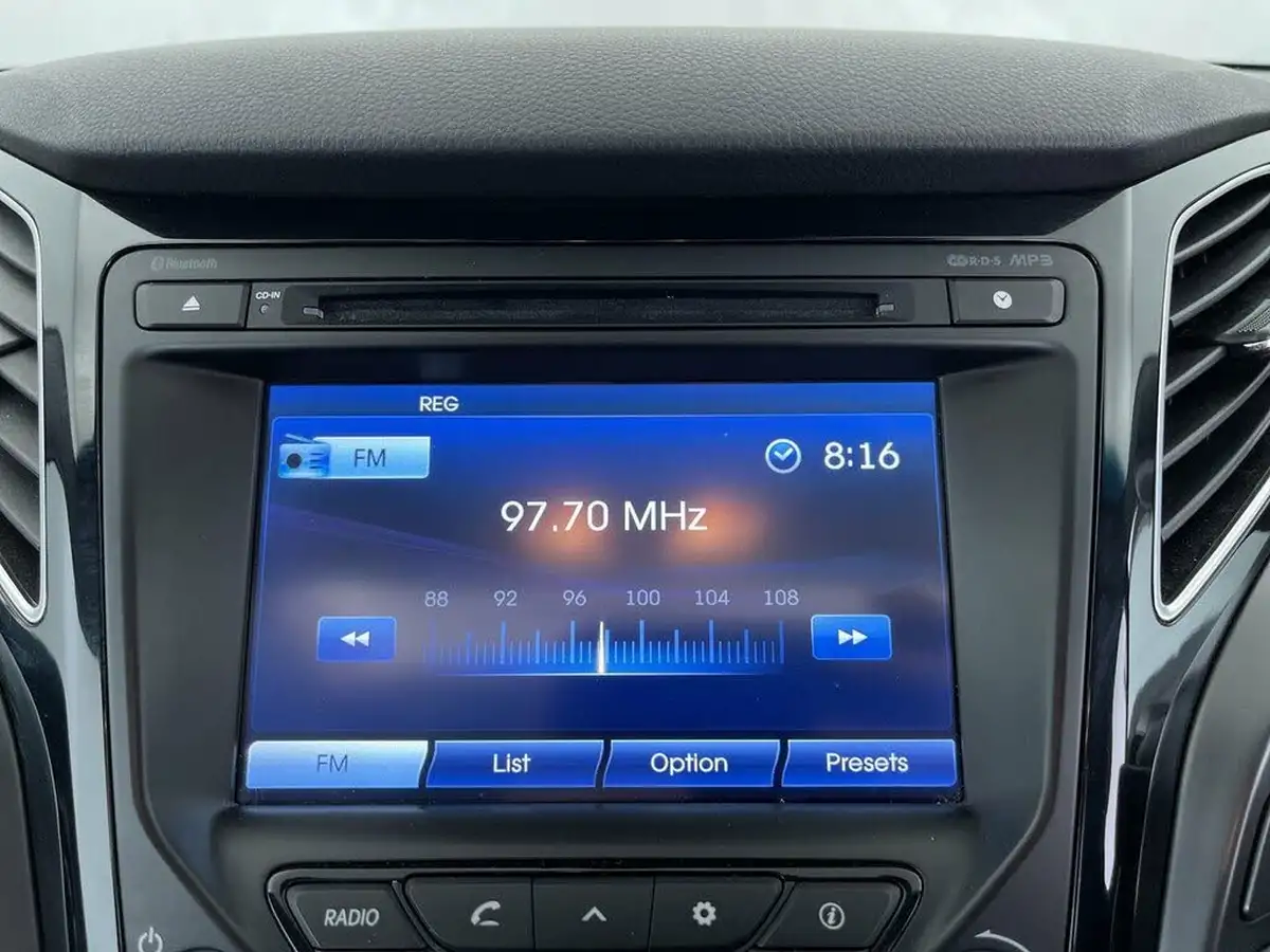 2014-hyundai-i40-17td-premium-136ps-estate-5d-auto-big-39