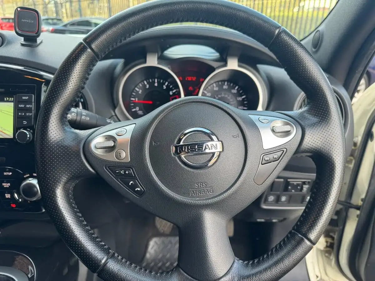 2016-nissan-juke-12-dig-t-n-connecta-ss-big-17