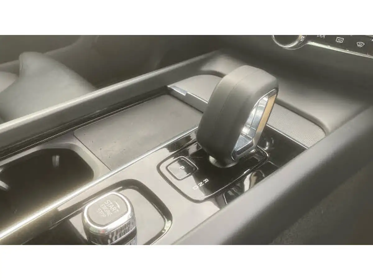 2024-volvo-xc60-20-b5-plus-big-13