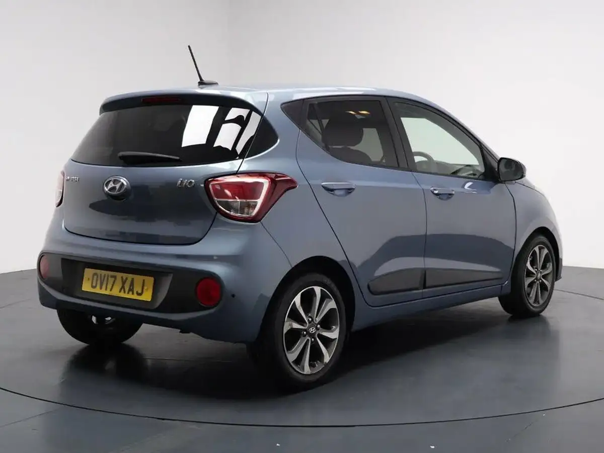 2017-hyundai-i10-12-premium-se-big-11