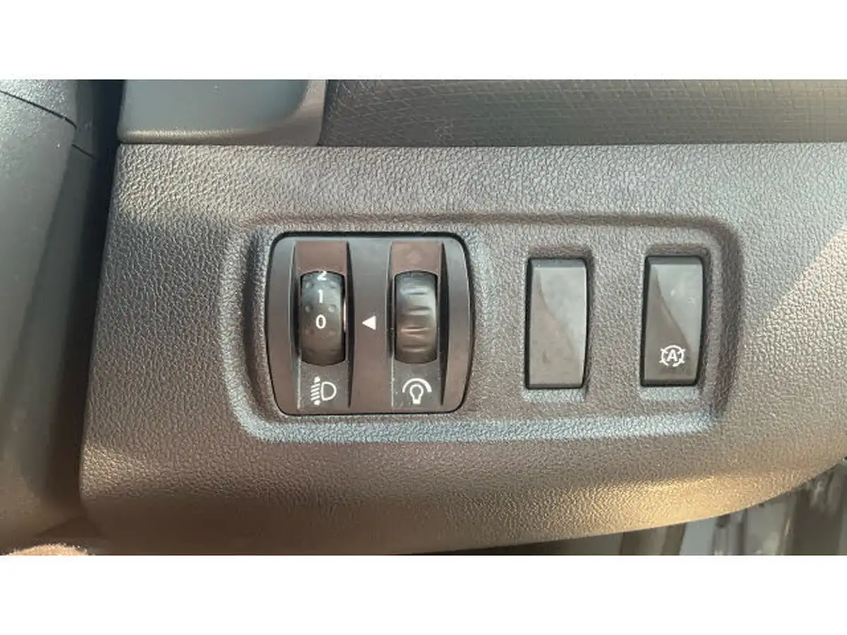 2019-renault-clio-09-tce-play-90ps-big-54