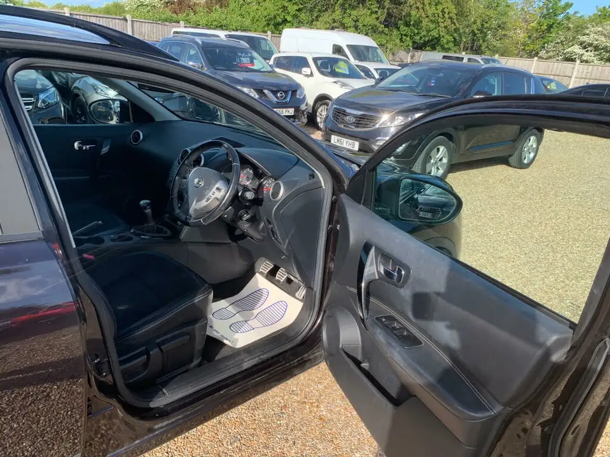2013-nissan-qashqai-16-360-big-8
