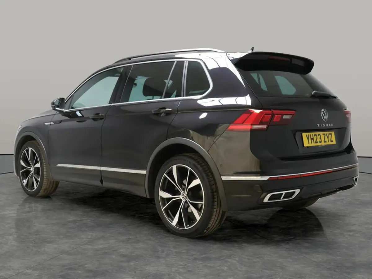 2023-volkswagen-tiguan-15-tsi-r-line-edition-big-10