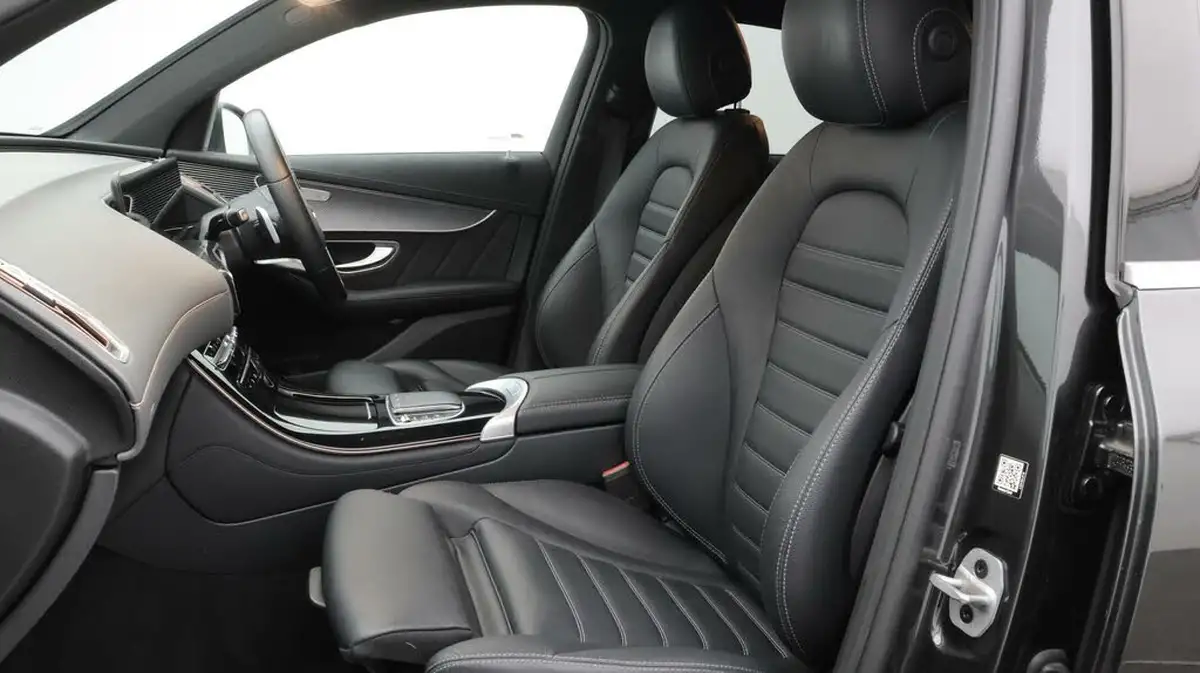 2022-mercedes-benz-eqc-e-eqc-400-amg-line-big-14