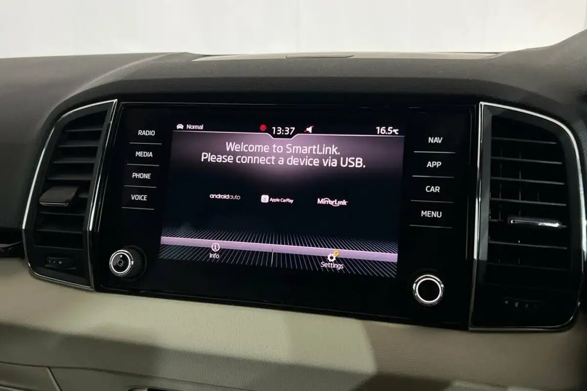 2018-skoda-karoq-20tdi-scr-se-l-big-13