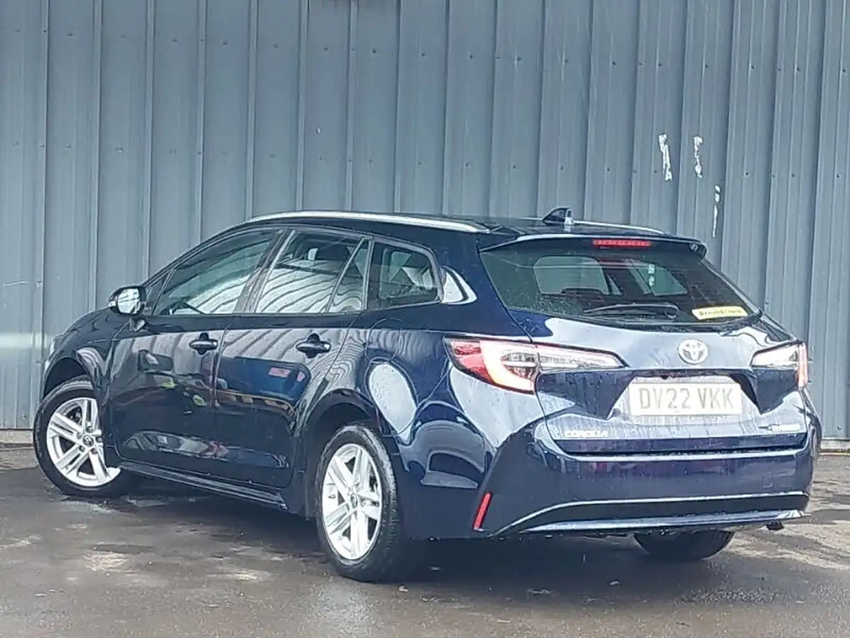 2022-toyota-corolla-18-vvt-i-icon-120bhp-spare-wheel-touring-sports-5d-big-1