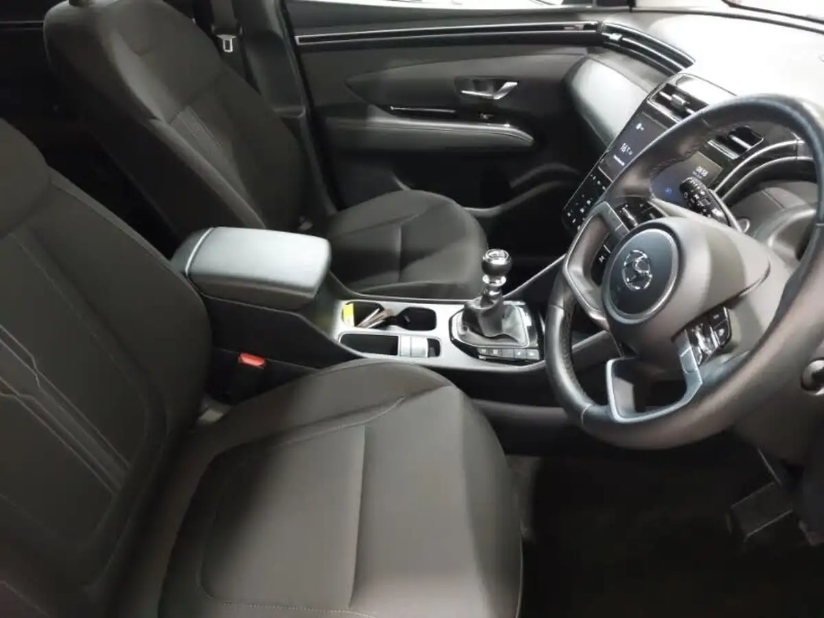 2022-hyundai-tucson-16-t-gdi-premium-150ps-big-18