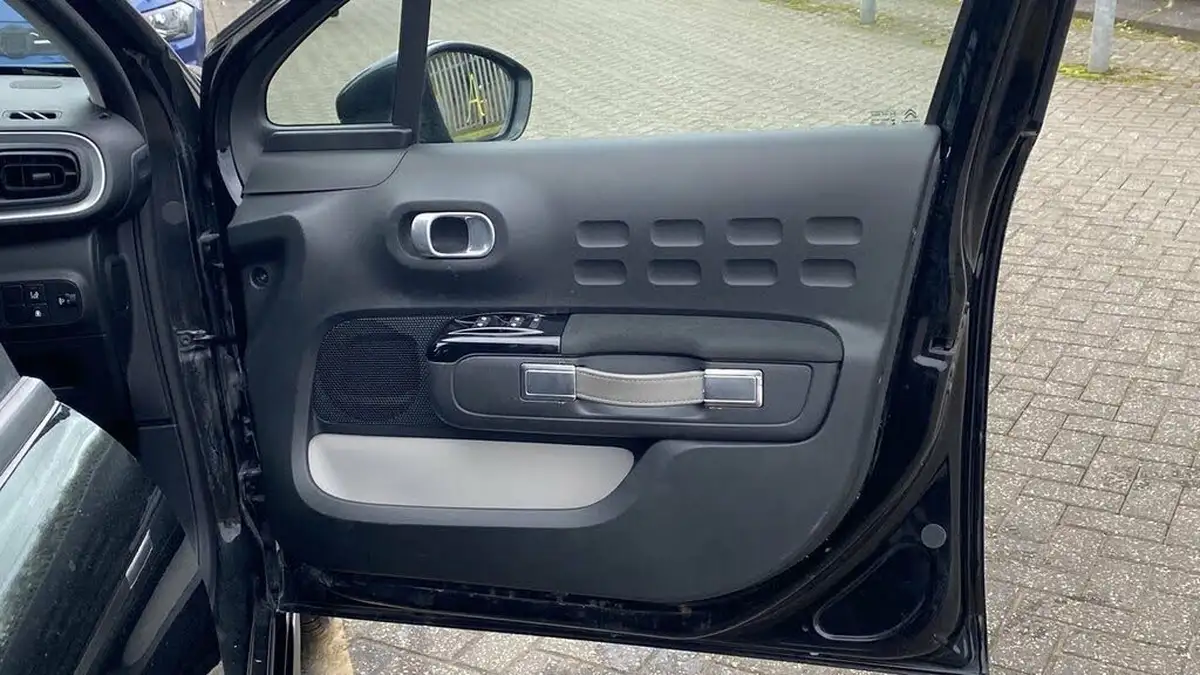 2017-citroen-c3-12-puretech-feel-82ps-big-38