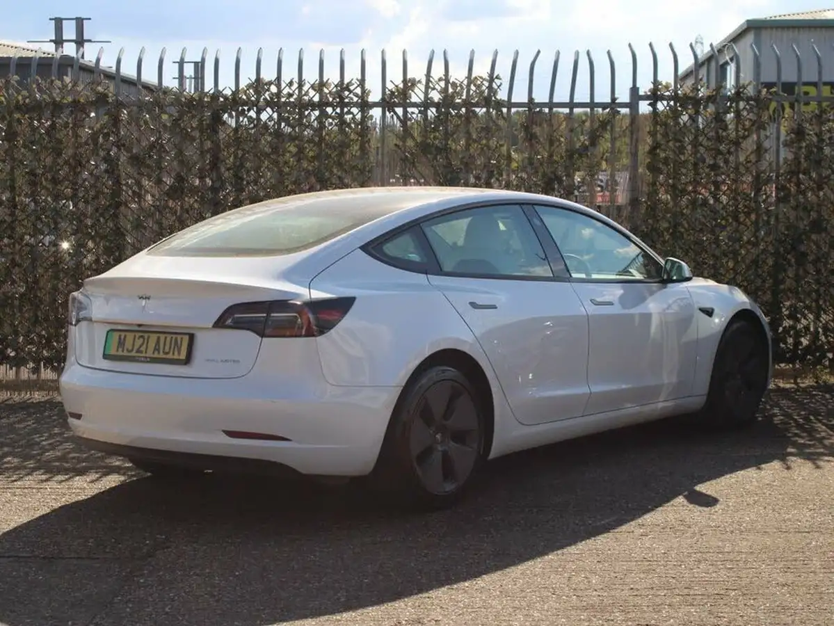 2021-tesla-model-3-e-long-range-4x4-big-4