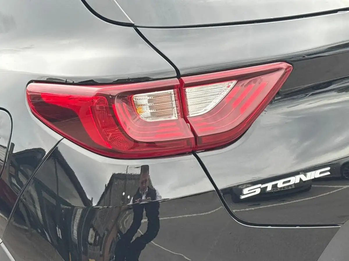 2022-kia-stonic-10-t-gdi-gt-line-118bhp-48v-big-25
