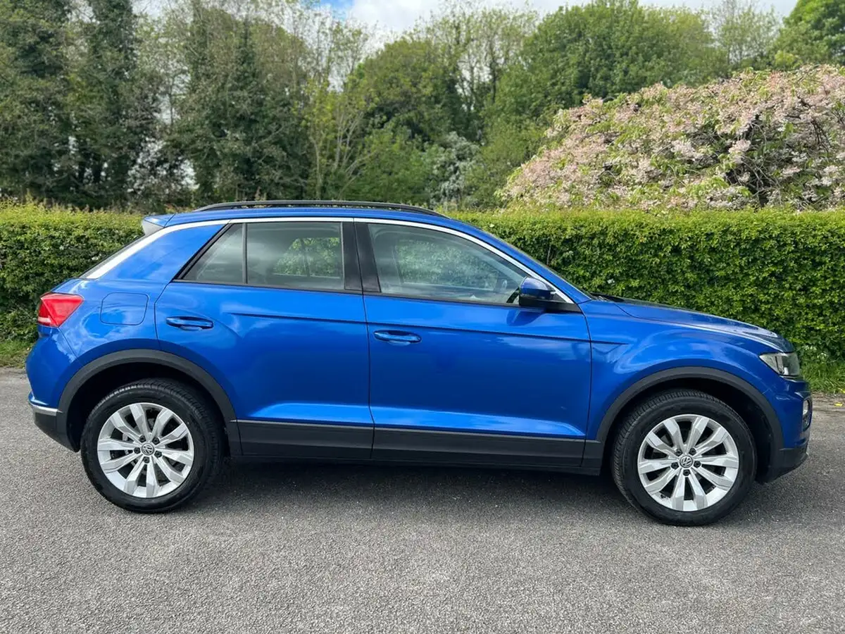 2020-volkswagen-t-roc-15-tsi-se-big-5