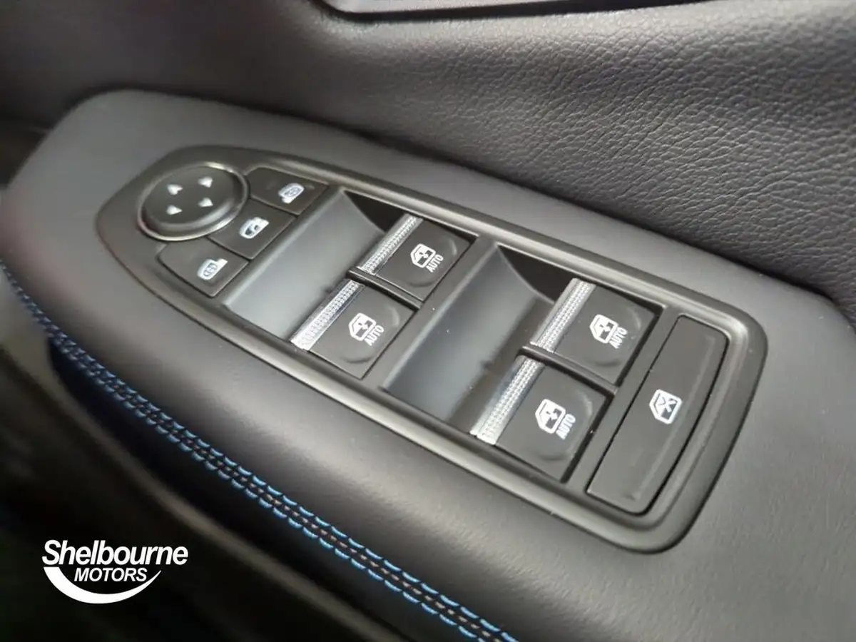 2024-renault-scenic-e-tech-e-esprit-alpine-big-15