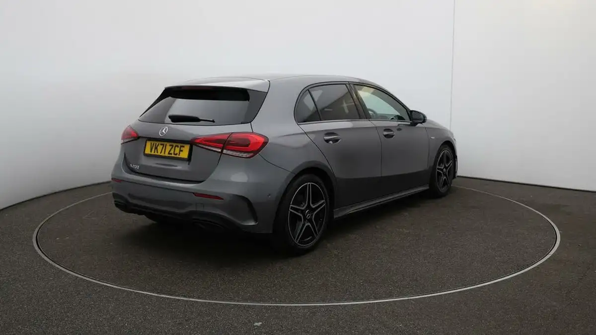 2022-mercedes-benz-a-class-13-a200-amg-line-executive-edition-hatchback-5d-7g-dct-big-7