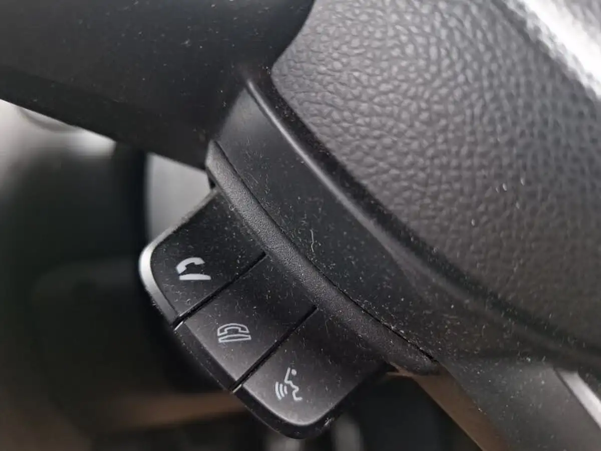 2018-suzuki-swift-10-boosterjet-sz-t-111ps-big-14