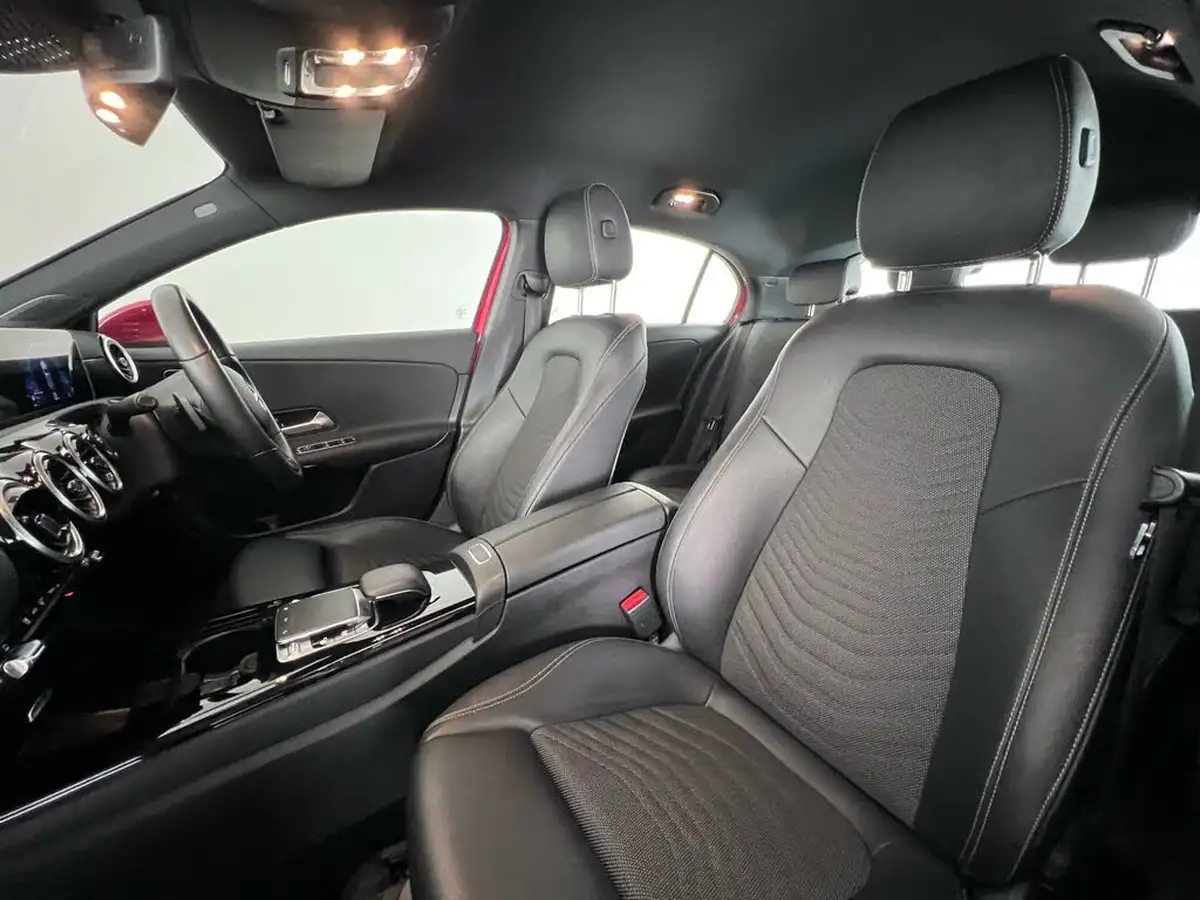 2019-mercedes-benz-a-class-13-a180-se-executive-7g-dct-big-14