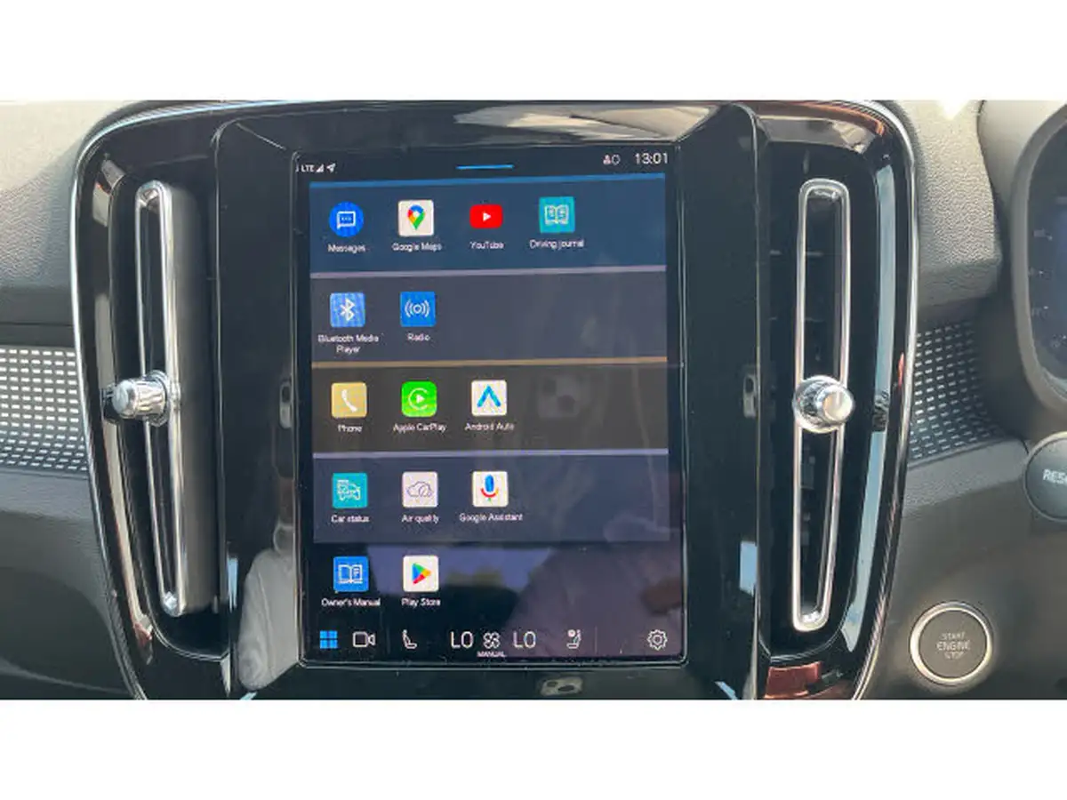 2025-volvo-xc40-20-b4-plus-big-37