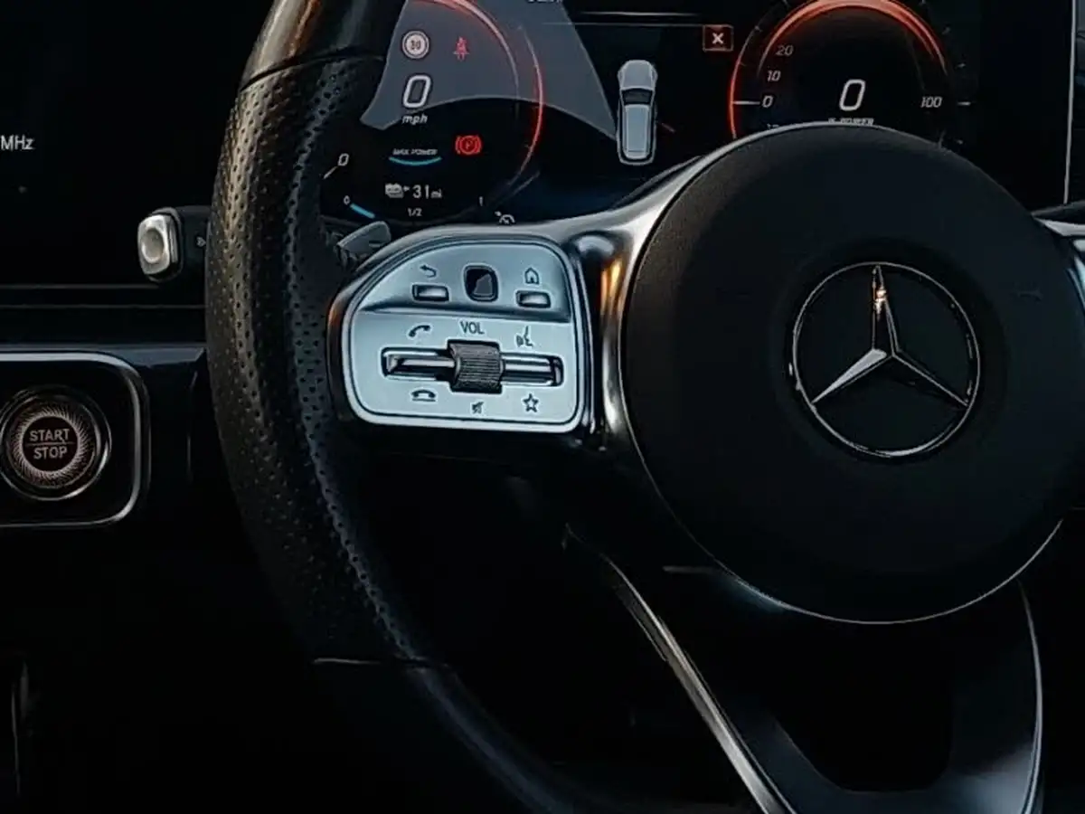 2020-mercedes-benz-eqc-e-eqc-400-amg-line-big-9
