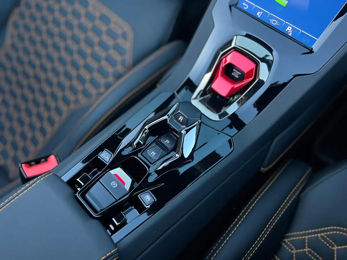 2023-lamborghini-huracan-52-evo-big-30
