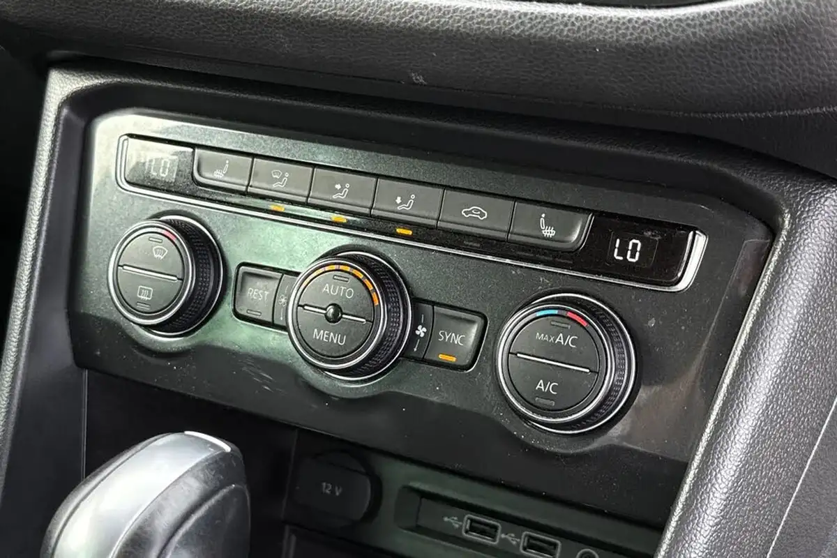 2020-volkswagen-tiguan-20tdi-r-line-tech-150ps-dsg-big-21