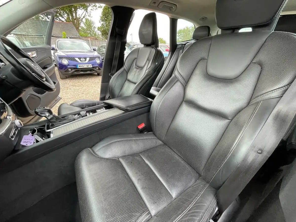 2018-volvo-xc60-20td-d4-inscription-4x4-geartronic-big-27