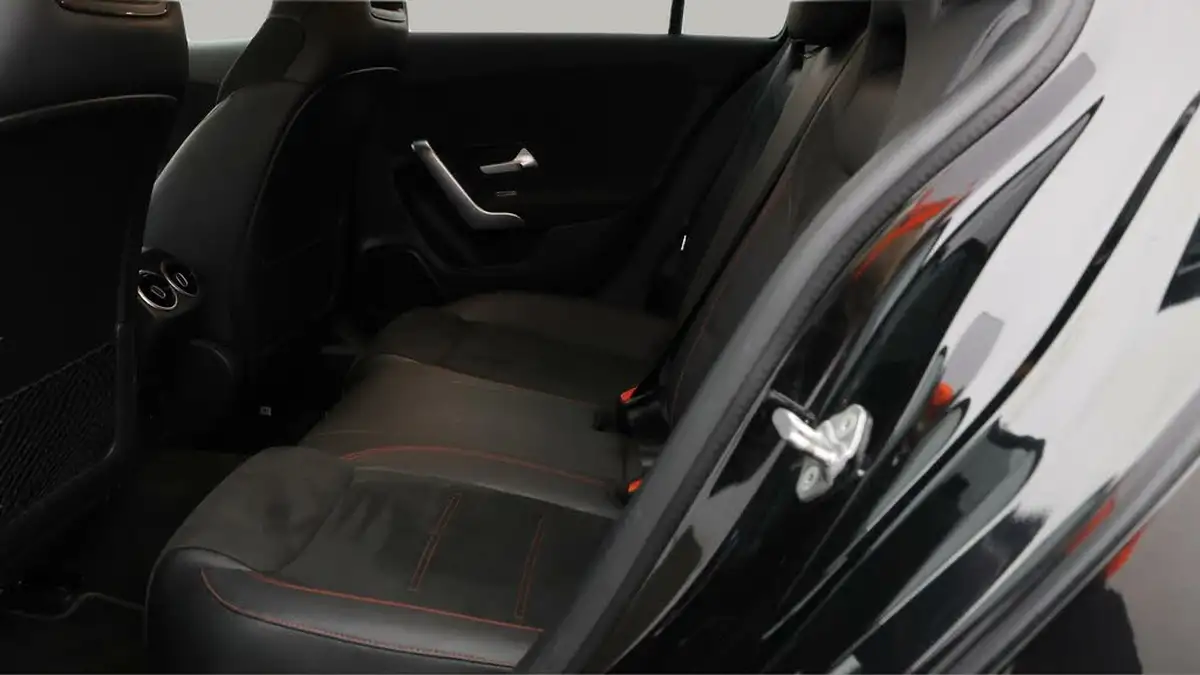 2021-mercedes-benz-a-class-13-a250e-amg-line-hatchback-5d-big-15