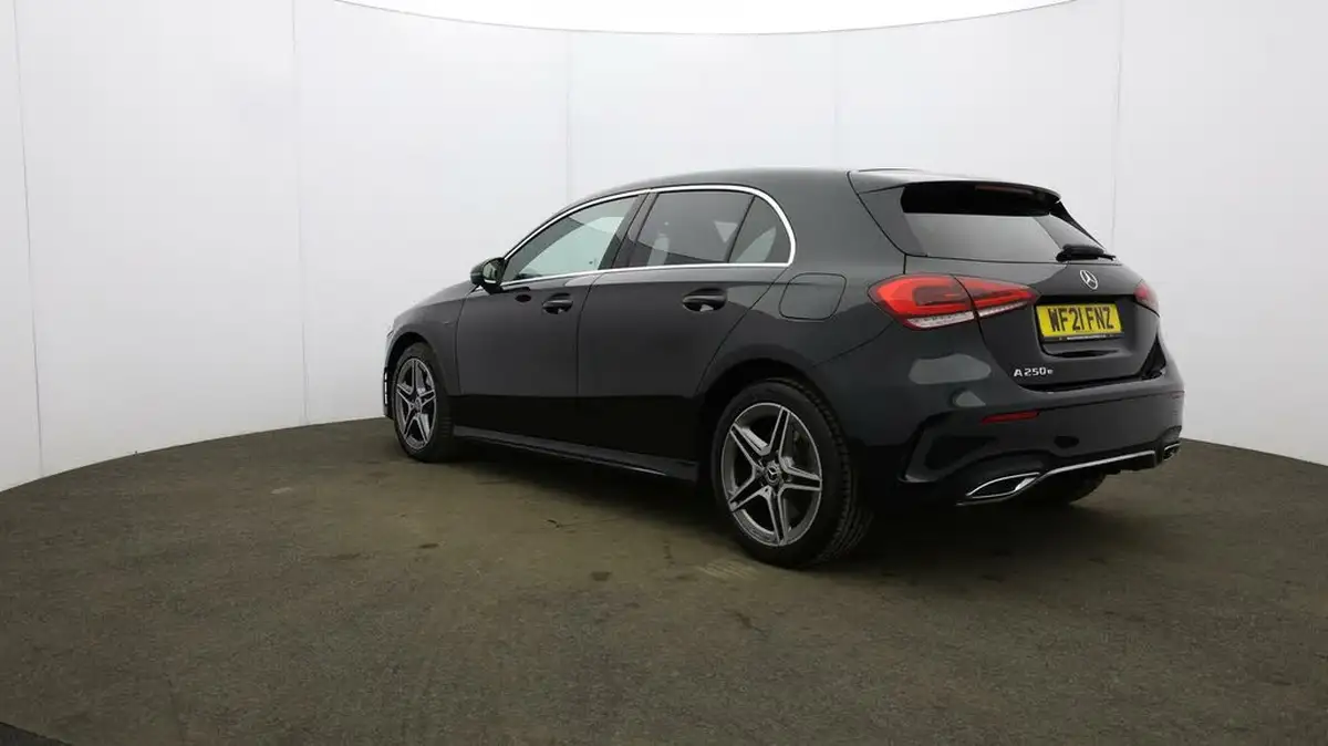 2021-mercedes-benz-a-class-13-a250e-amg-line-hatchback-5d-big-39
