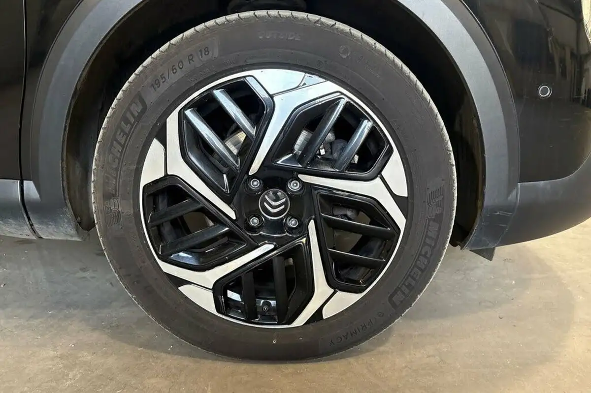 2022-citroen-c4-15bluehdi-shine-plus-big-13
