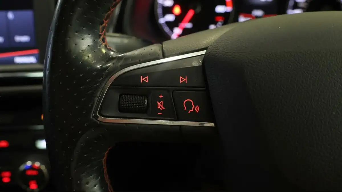 2019-seat-leon-15-tsi-evo-fr-130ps-ss-hatchback-big-21