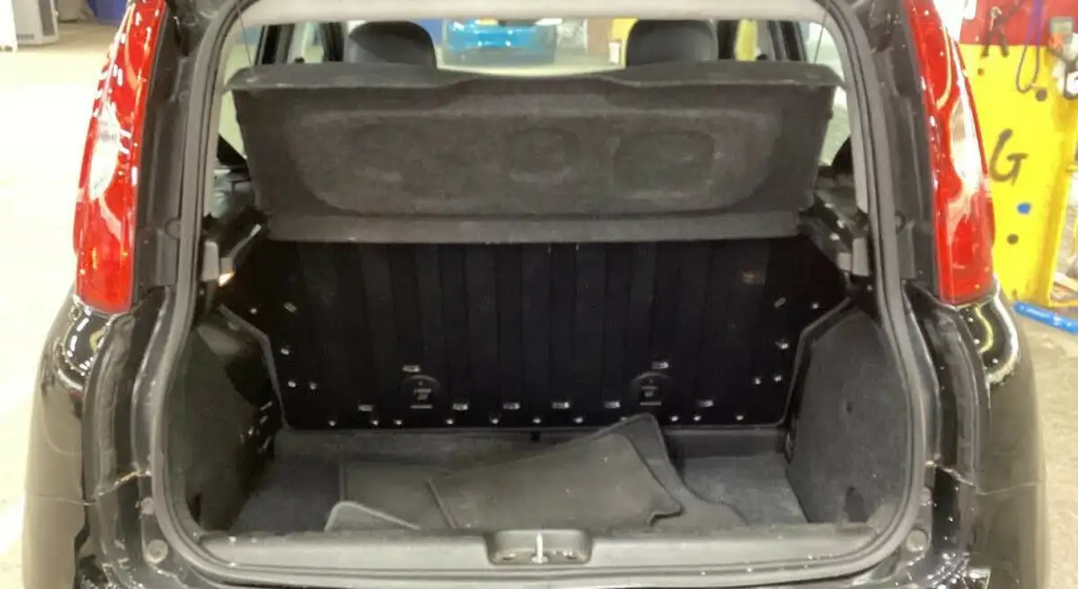 2012-fiat-panda-12-easy-big-10