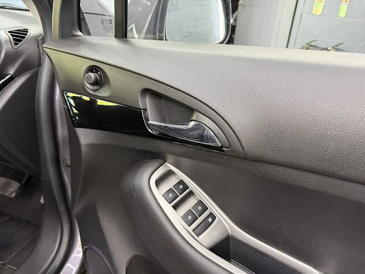 2012-chevrolet-orlando-20td-ltz-163ps-auto-big-18