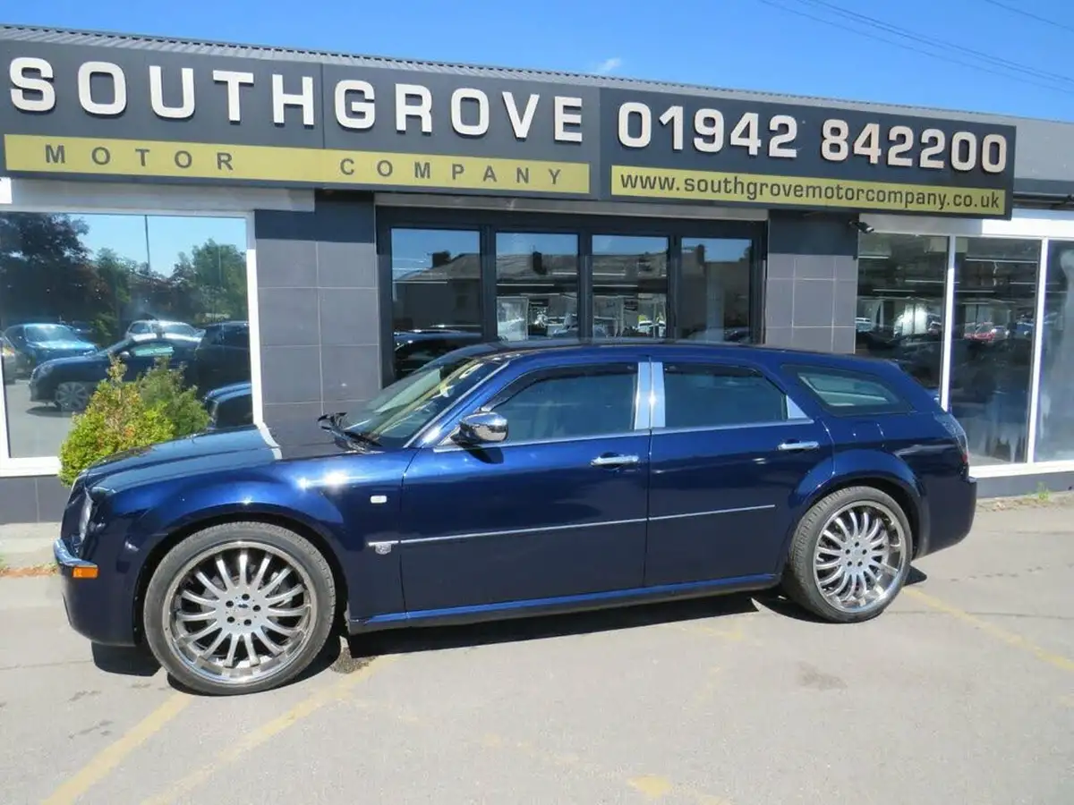 2007-chrysler-300c-30td-estate-5d-big-2
