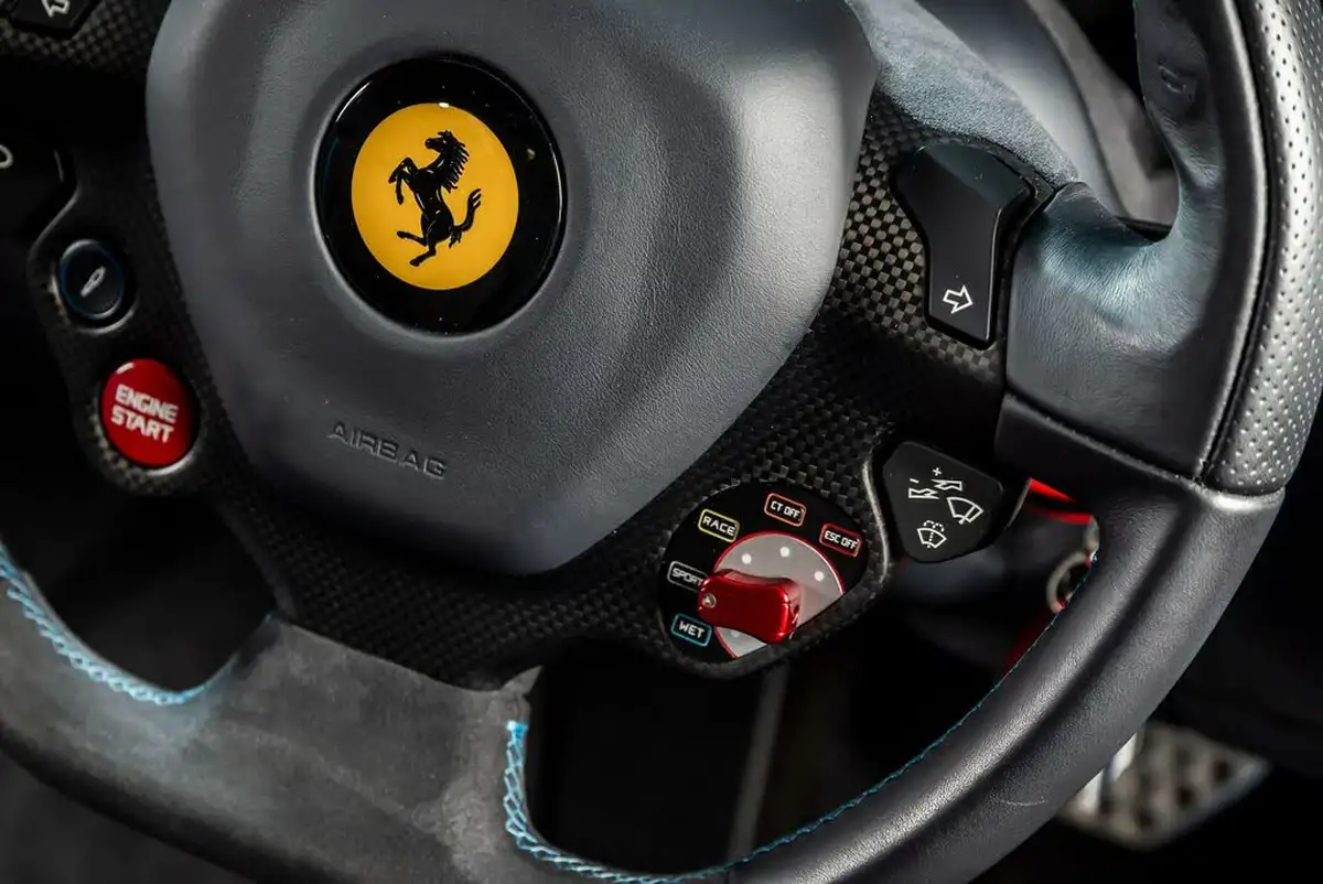 2017-ferrari-f12berlinetta-62-big-41