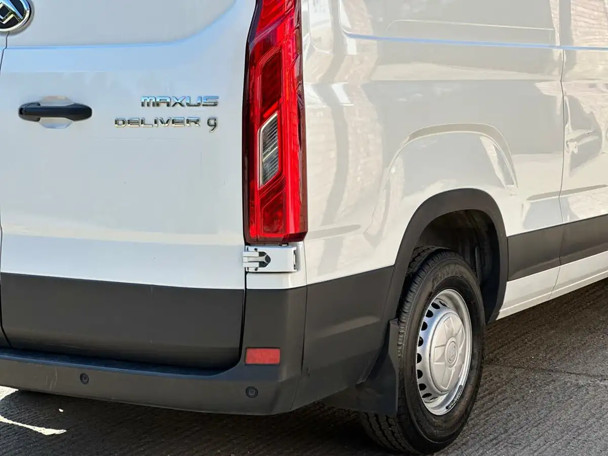 2023-maxus-deliver-9-big-24