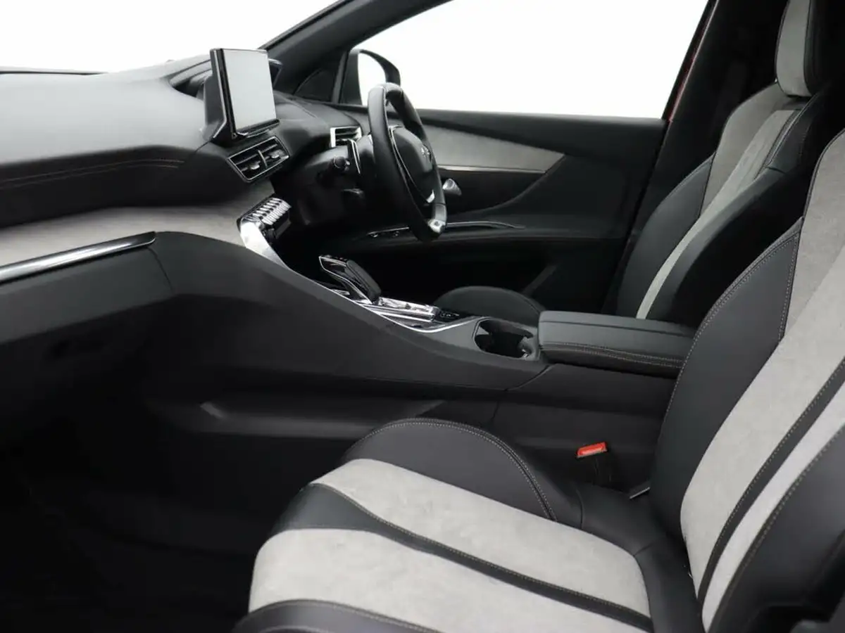 2021-peugeot-3008-suv-16-puretech-gt-premium-300bhp-4wd-hybrid4-e-eat8-big-31