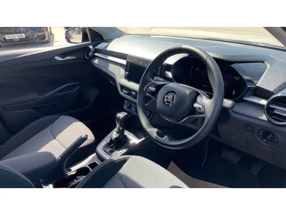 2024-skoda-fabia-15-tsi-colour-edition-big-5