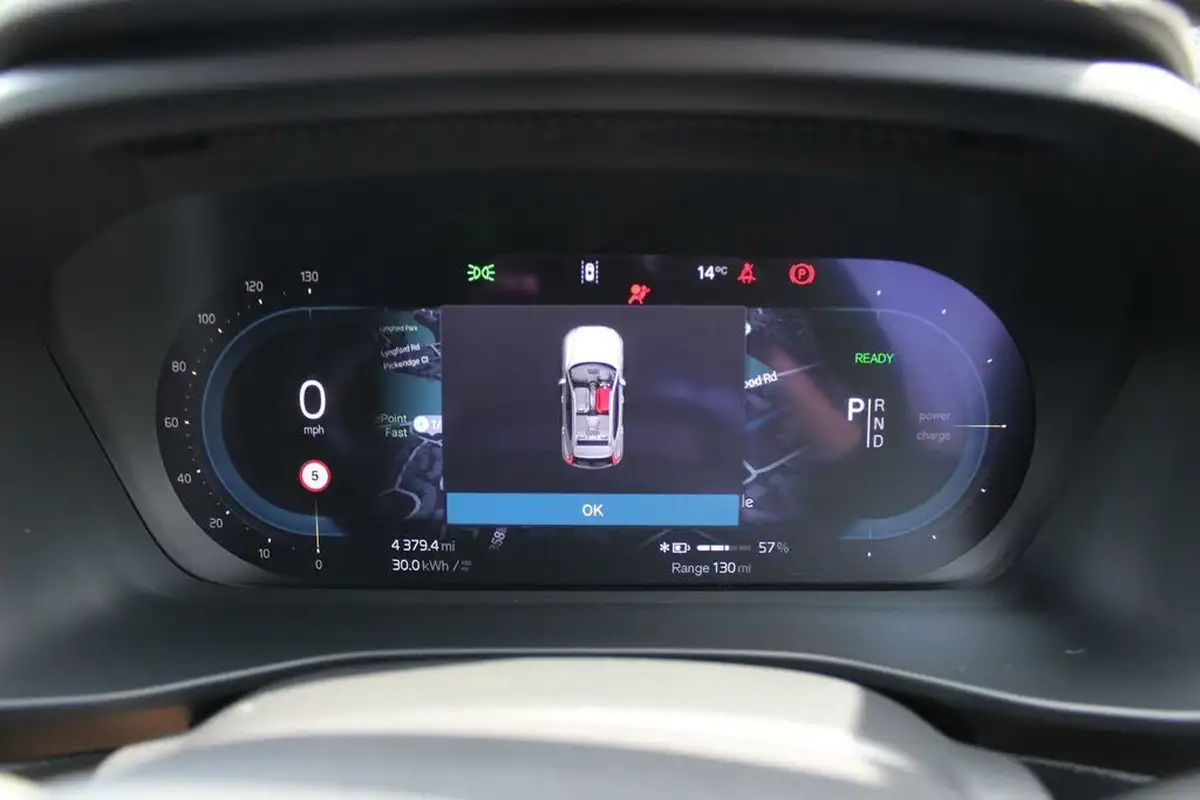 2023-volvo-xc40-e-twin-recharge-plus-big-11