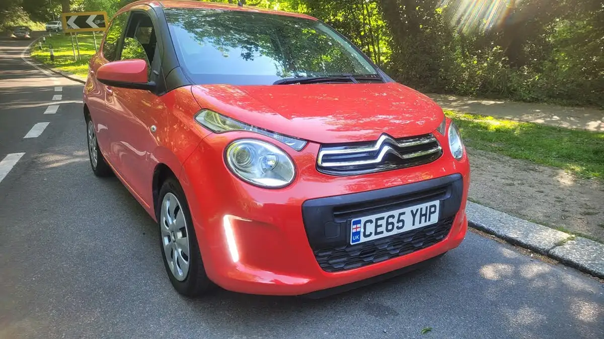 2015-citroen-c1-10-vti-feel-5d-big-0
