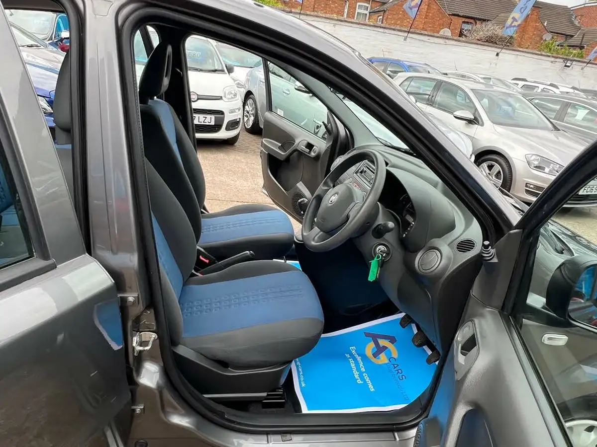 2012-fiat-panda-12-active-big-28