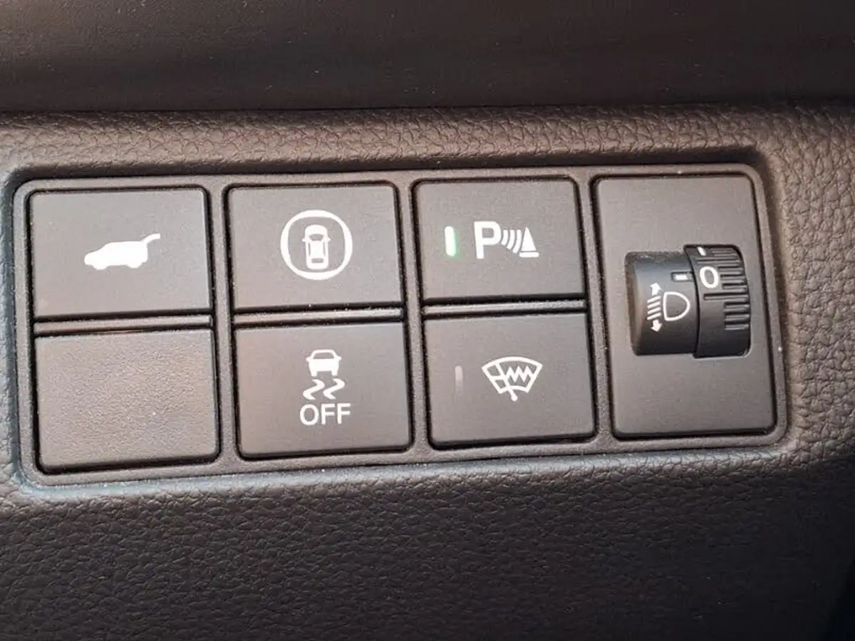 2022-honda-hr-v-15-i-mmd-advance-big-16