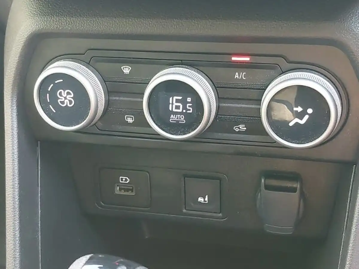 2023-dacia-sandero-stepway-big-17