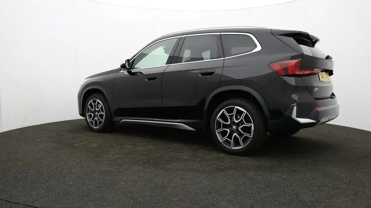 2022-bmw-x1-15-sdrive20i-xline-big-72