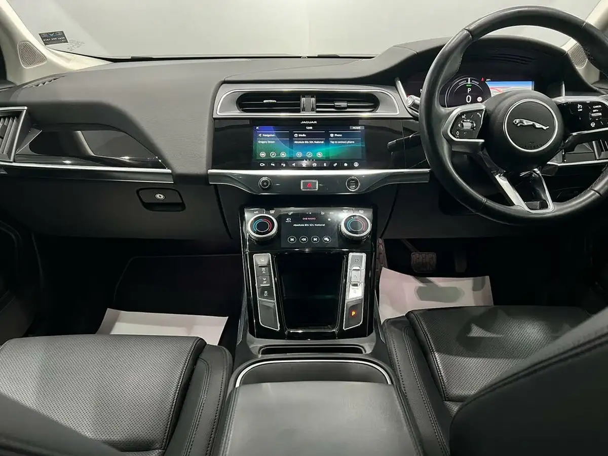 2020-jaguar-i-pace-ev400-s-big-46