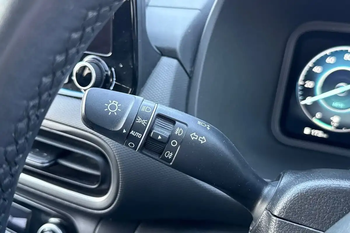 2022-hyundai-kona-16-gdi-premium-big-29