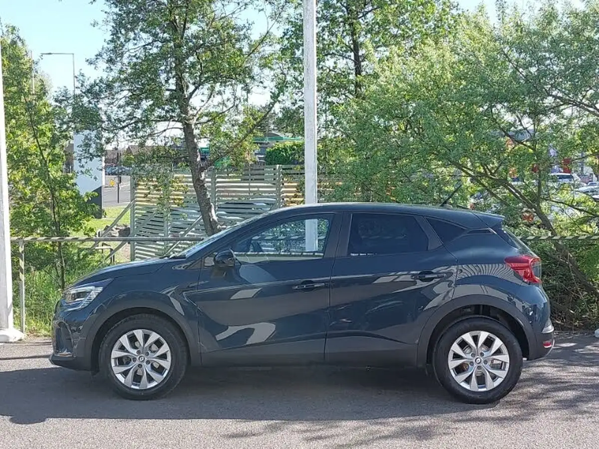 2022-renault-captur-13-tce-iconic-edition-big-3